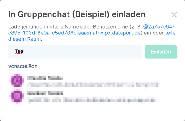 Personen in den Gruppenchat einladen; zwei Vorschläge auf Grundlage der eingegebenen Zeichenfolge werden angezeigt